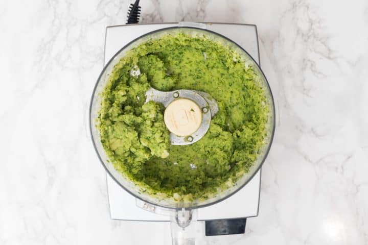 Blended mashed potato and spinach in a food processor