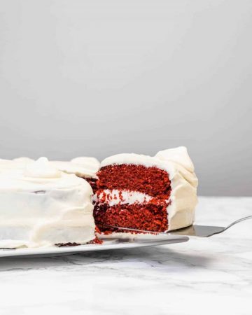 cropped-vegan-red-velvet-cake-slice.jpg